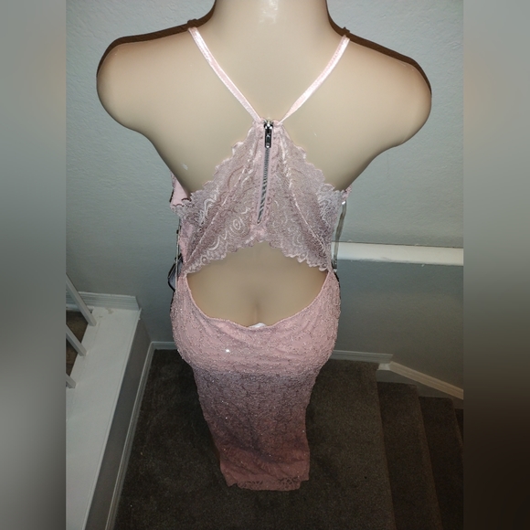 Emerald Sundae Pink Lace sparkling dress - Picture 5 of 12